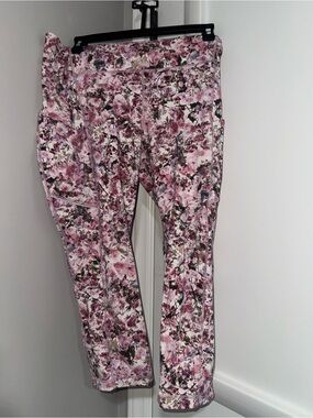 lululemon athletica Pink Floral Print Capris